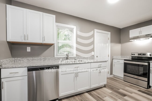 Photo - 2914 Frederickson St