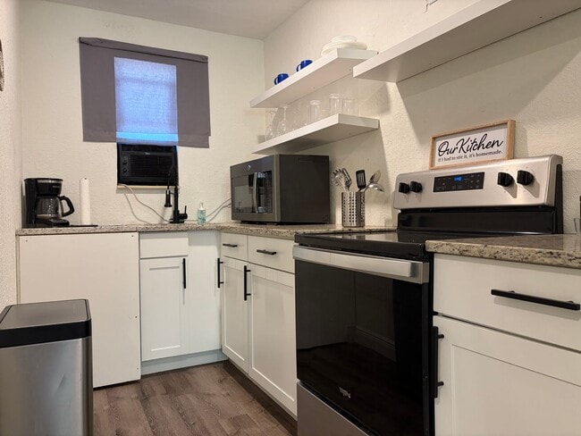 Photo - Renovated Studio