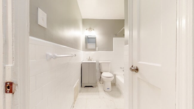 Photo - 6138 Macbeth Dr Unidad 1st Floor