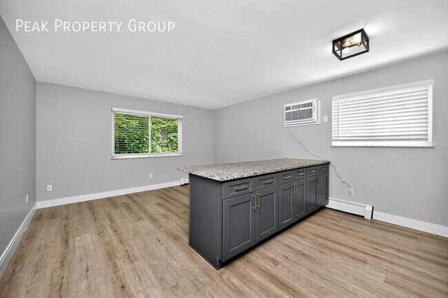 Photo - 6140 Ridge Ave Unit 6