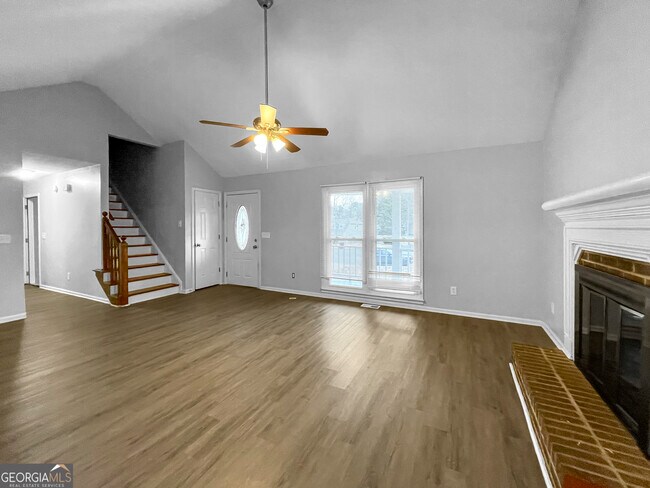 Photo - 3006 Ashland Ct SW