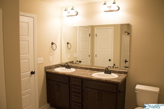 Photo - 107 Hulsey Ln