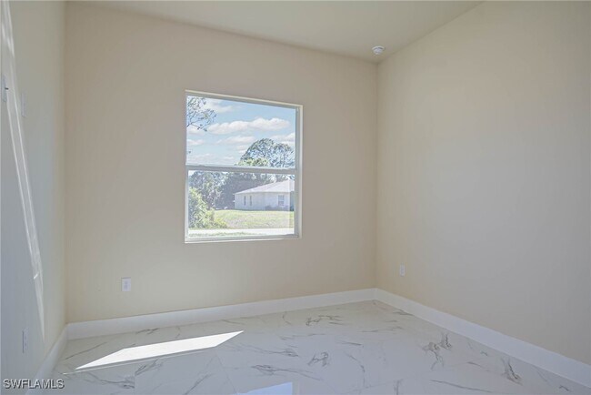 Photo - 3414 74th St W