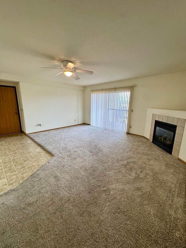 Photo - 4600 Grand Ave Unit A6