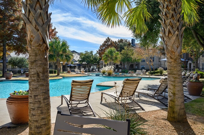 Lake Pointe Apts