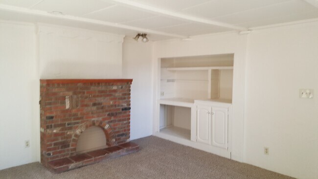 311 Macon Ave Unit 311 Macon Ave #1