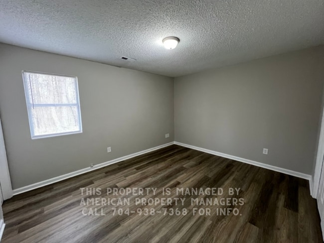 Photo - 318 Rustic Rd