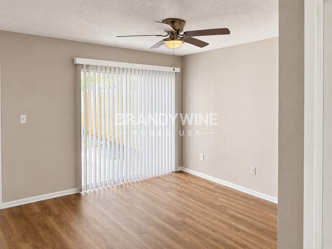 Photo - 13332 Laraway Dr