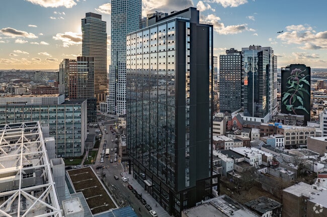 Photo - CMPND 632 Newark