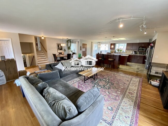 Photo - 3140 Webster St