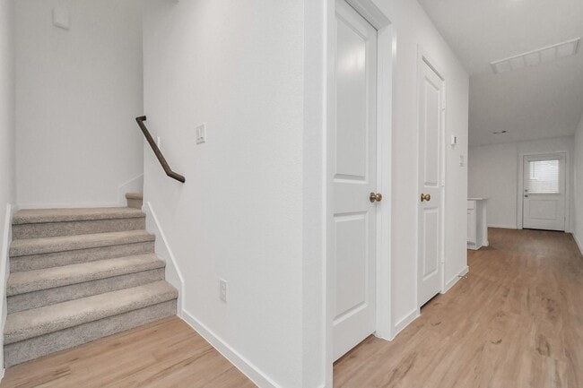 Photo - 18710 Gissi Dr