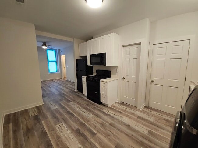 Photo - 2216 W 21st Pl Unit 1F