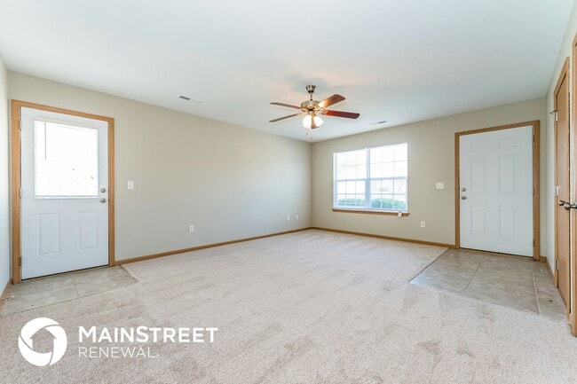 Photo - 212 Palmer Ct