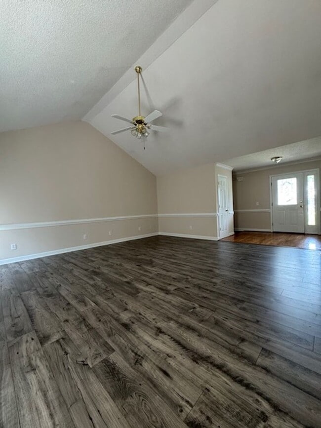 Photo - 135 Adler Ln