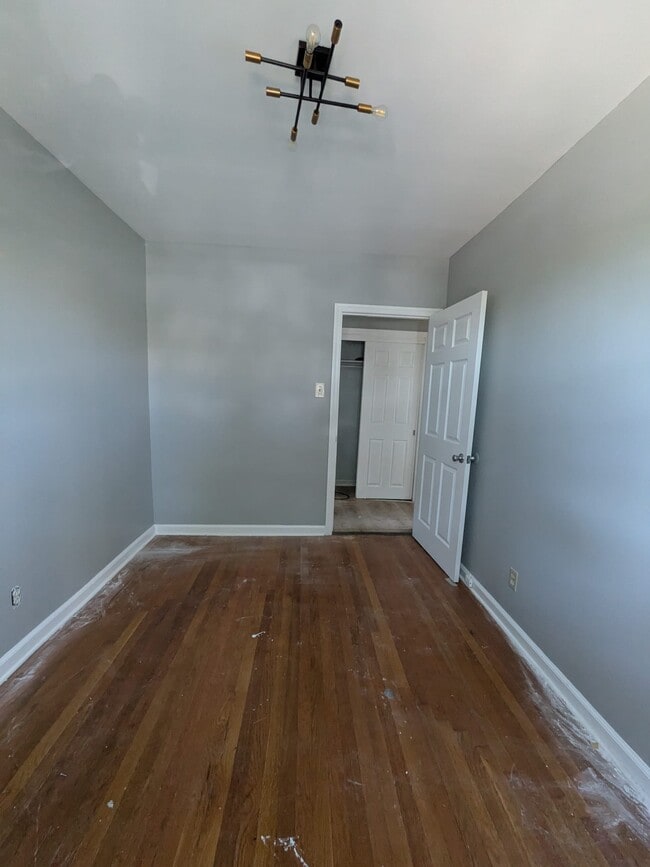 Photo - 125 Hobart Ave Unit 4