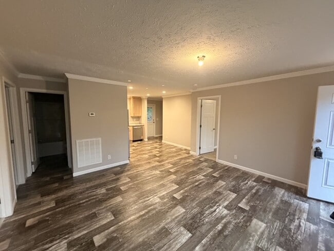 Photo - 87 Gravel Hill Ct