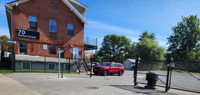Photo - 70 Market St Unit F