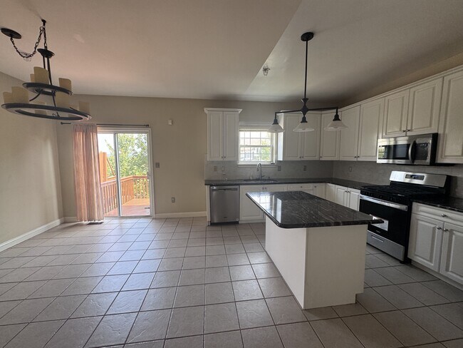 Photo - 654 Fawn Cir Townhome