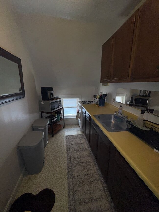 Photo - 3050 N Newhall St