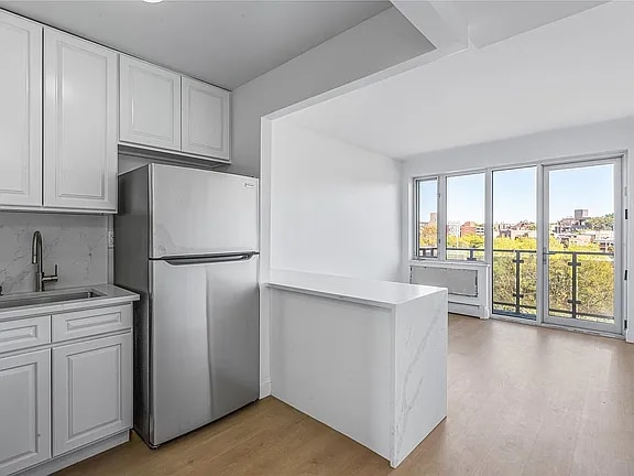 Photo - APT 4H Unit 4H