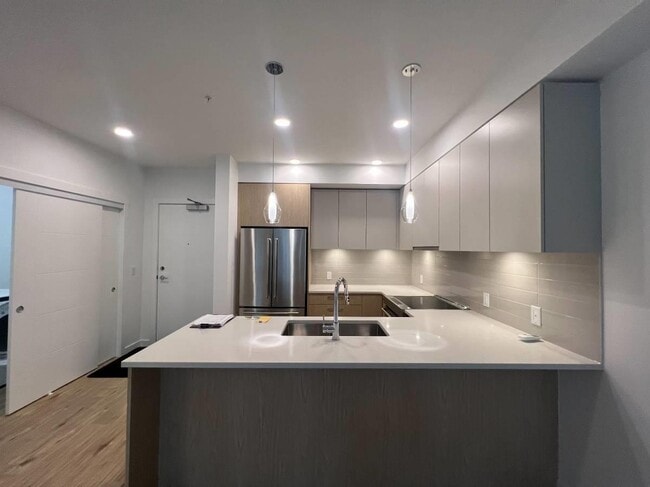 Photo - 3182 Gladwin Rd Unité 311