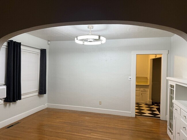 Photo - Cozy 2 bed 1 bath available now!