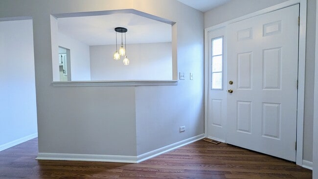 Photo - 310 W Happfield Dr