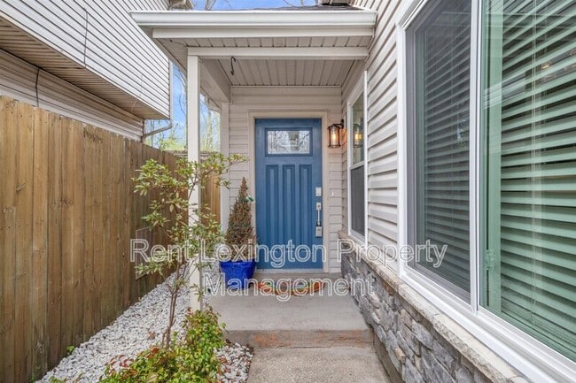 Photo - 917 Gerardi Rd