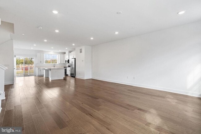 Photo - 140 ADA Hightower Ave