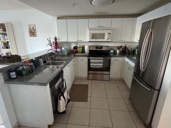 Photo - 2740 SW 28th Terrace Unit 305