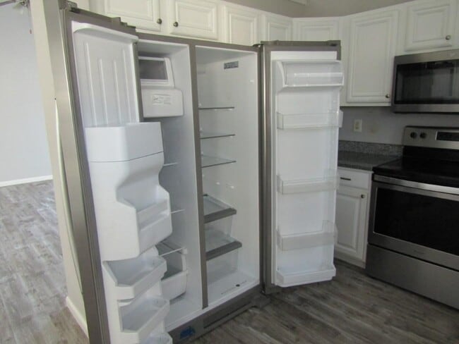 Photo - 151 Heath Dr