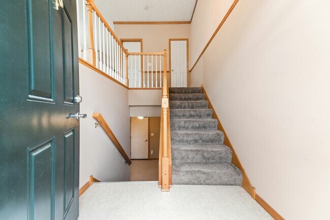 Photo - 15726 Frisian Ln