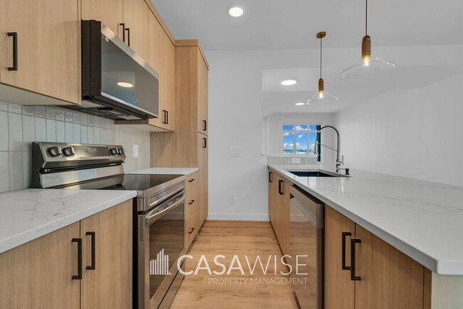 Photo - 203 Kinglet Blvd