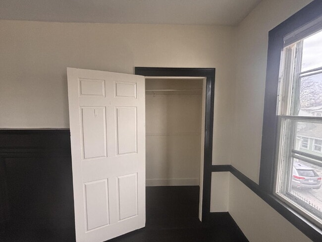 Photo - Spacious 2+ Bedroom in Prime Brunswick Location Unit 2