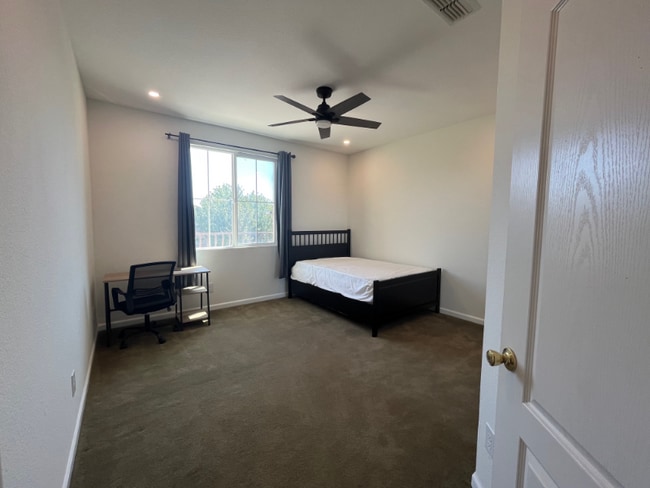 Building Photo - 3776 Pintail Dr Rental