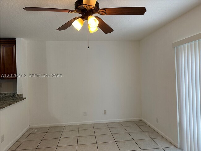 824 Summit Blvd