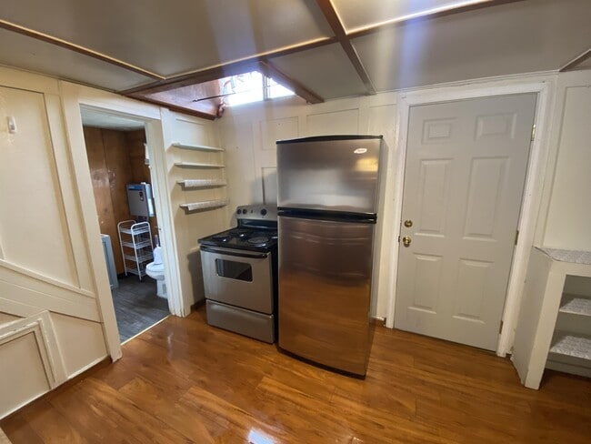 118 7th St