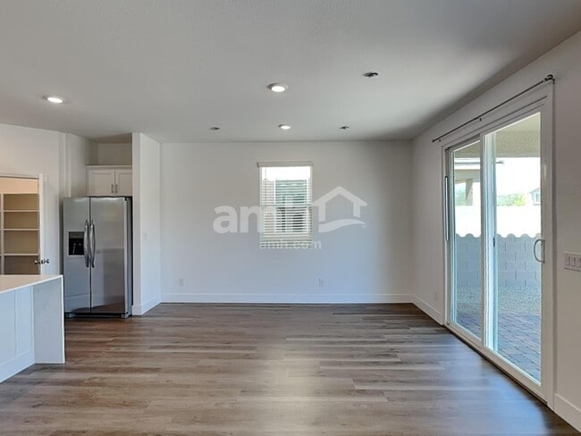 Photo - 9537 Harkes Dr