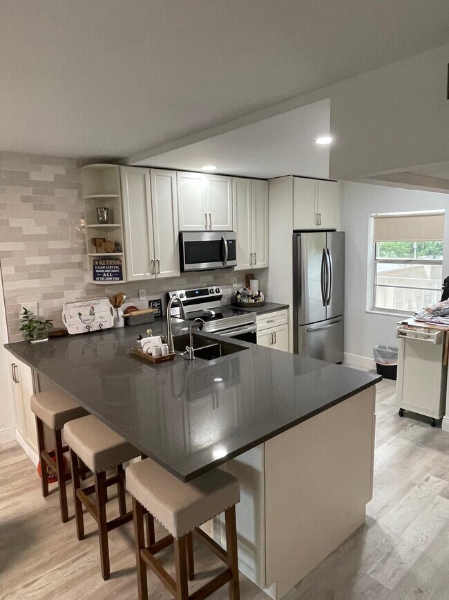 Photo - 1020 Country Club Dr Unit 406