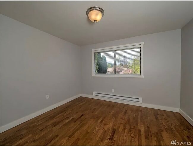 Photo - 13700 90th Ave NE
