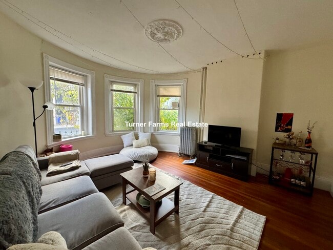 Photo - 96 Calumet St Unit 1