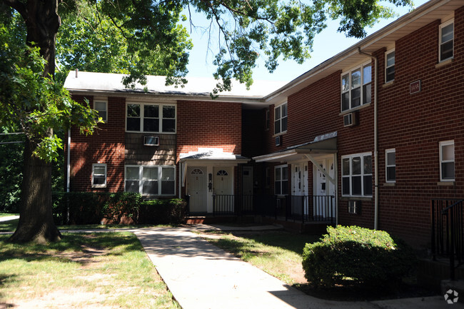 North Brunswick Crescent Apartments For Rent in North Brunswick, NJ ...