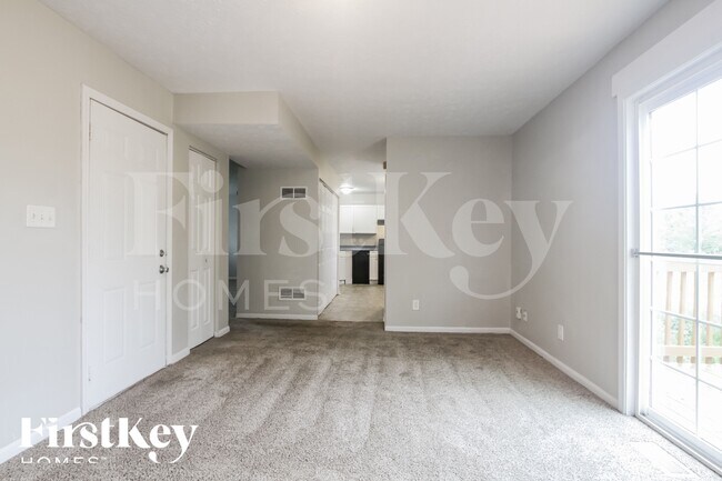 Photo - 7732 Hoyt Ave