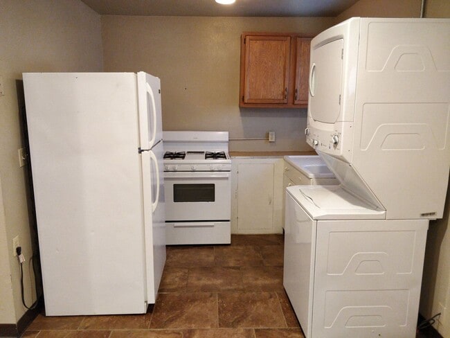 Photo - 232 1/2 and 232 Wilson Unidad 232 1/2