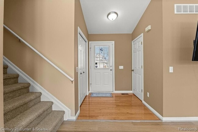 Photo - 7164 Richmond Dr