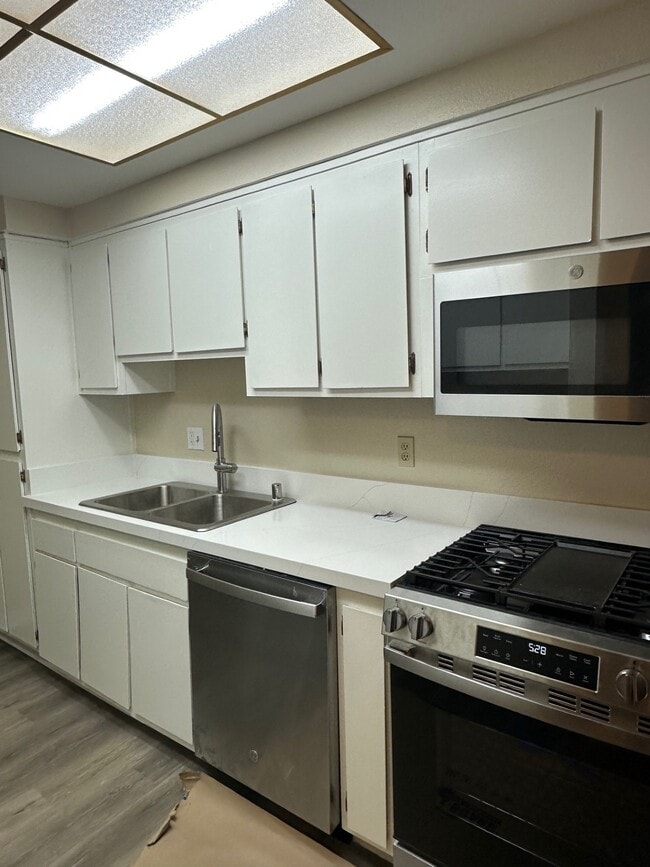 Photo - 355 Susan Ct