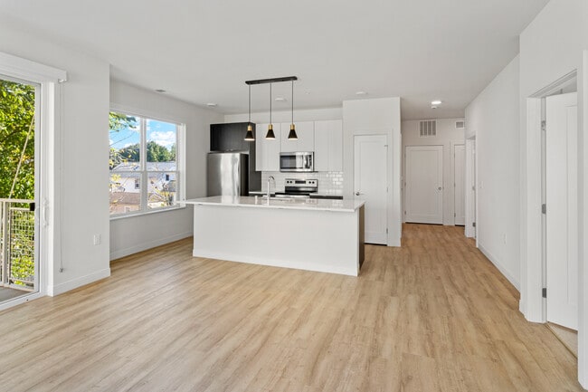 Photo - 5945 6th Ave Unidad 219