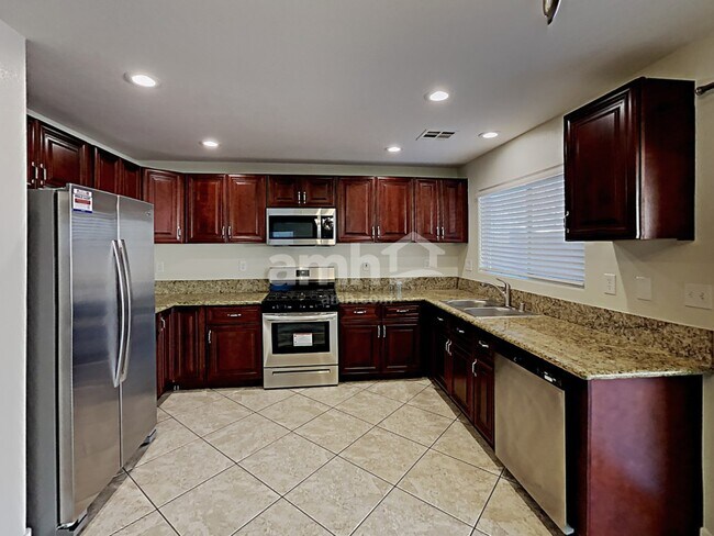 Photo - 2408 Cockatiel Dr