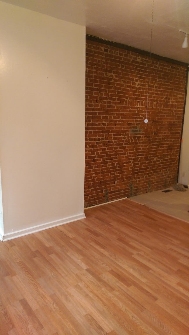 Photo - 2102 Chippewa St Unit 1