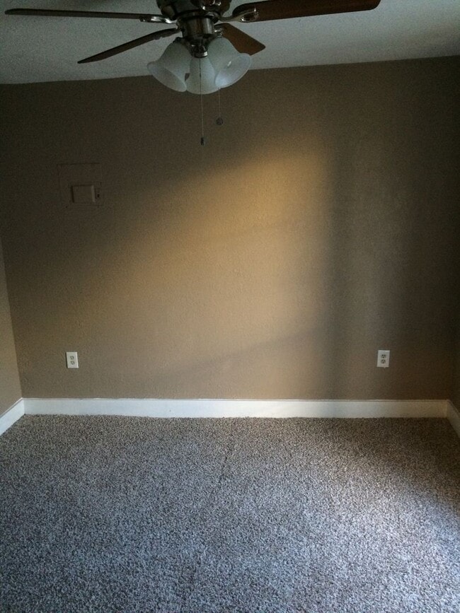 Photo - 203 Gorman Unidad A